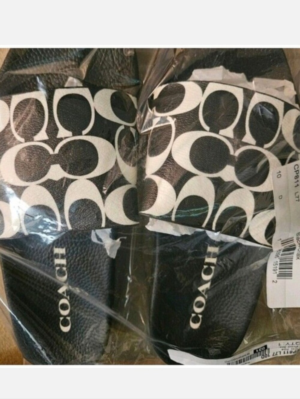 Coach Slides - Picture 2 of 4